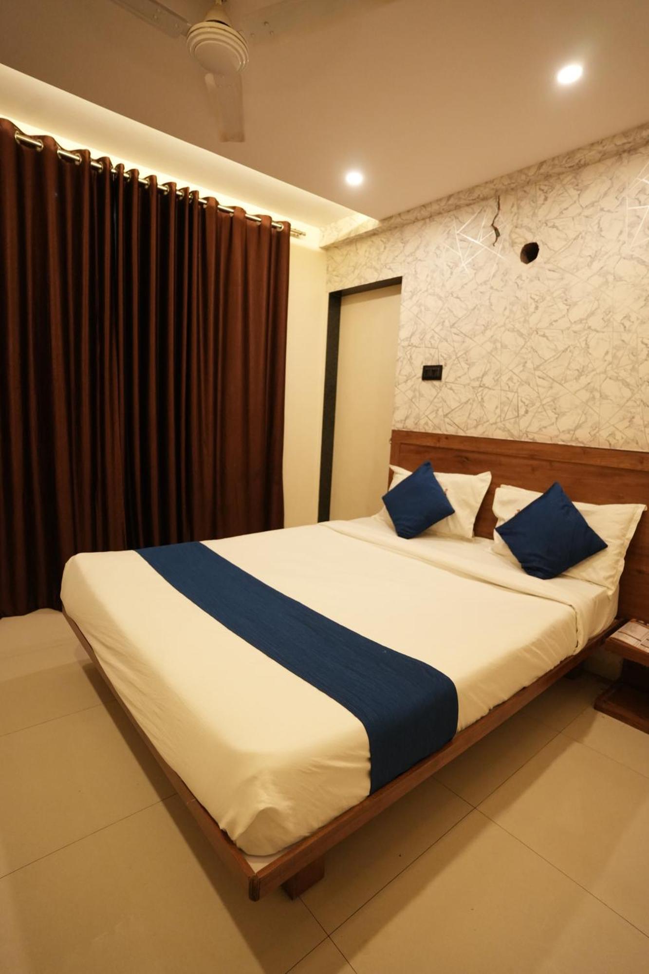 Hotel Gate Narhe, 3*