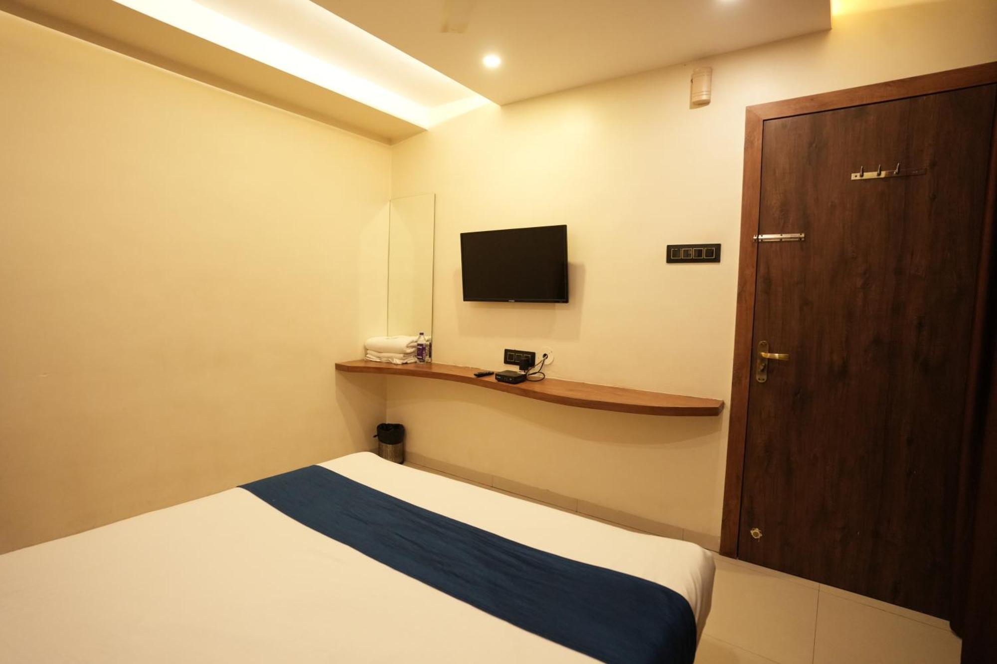 Gate Narhe, 3* Pune