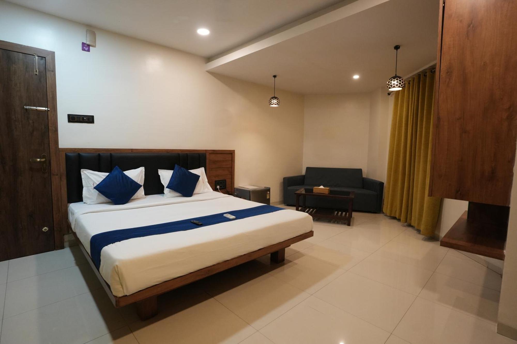 Gate Narhe, 3* Pune