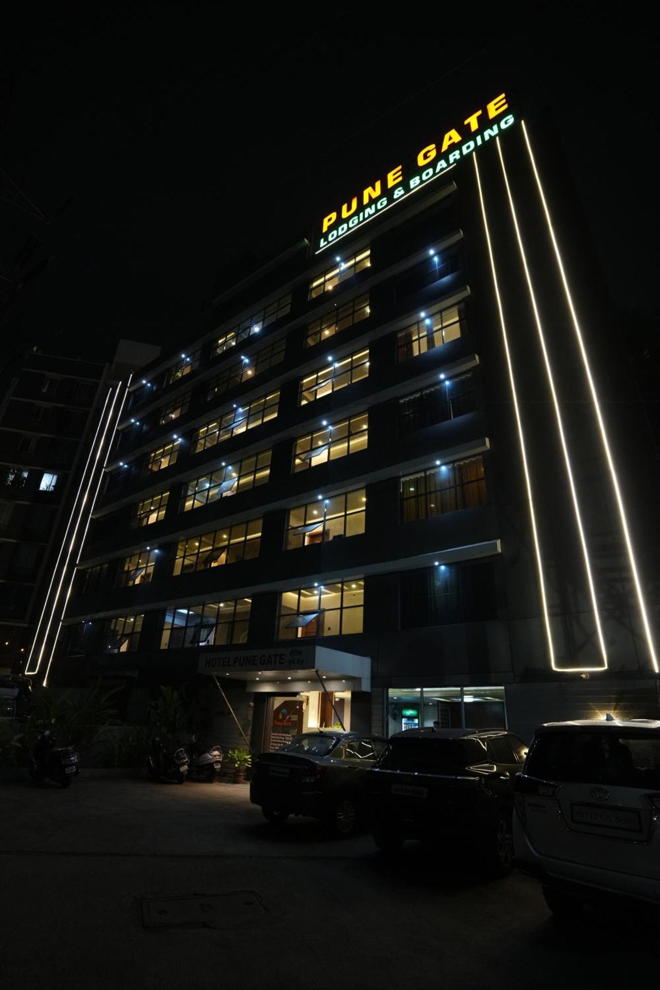 Gate Narhe, Hotel
